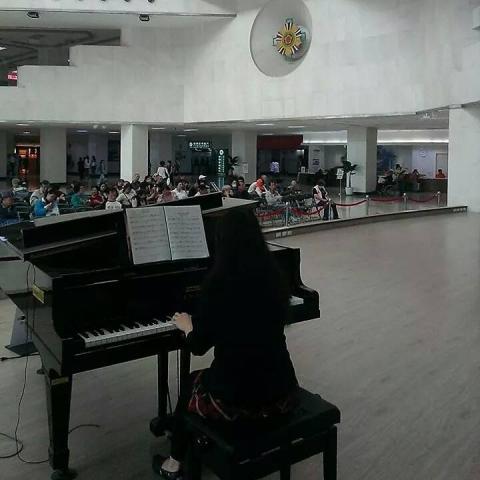 米莉安的藝術弄 - 在台北榮總擔任音樂志工時