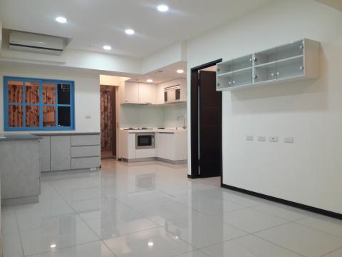 騰林室內裝潢 - 360新莊溪崑街，系統櫥櫃、傢俱&窗簾輕裝潢接案實品1