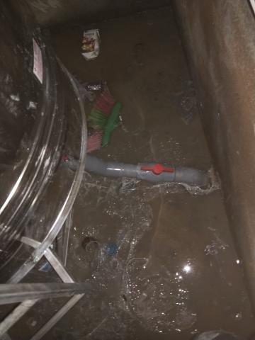 曹龍翔 - 安制新水塔 至舊水塔內部 接配給水管
