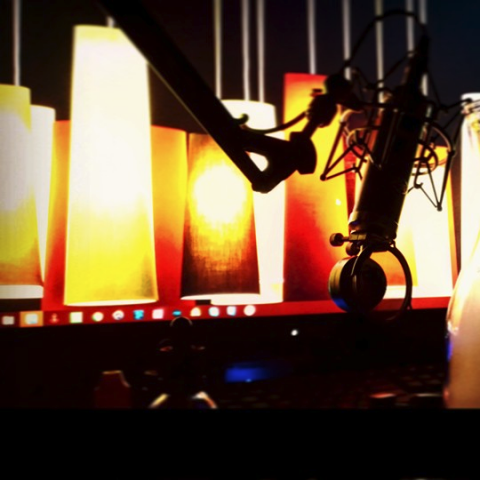 Michaelsand夜未眠 - 配音服務/可自家宅錄或前往客戶指定之錄音室