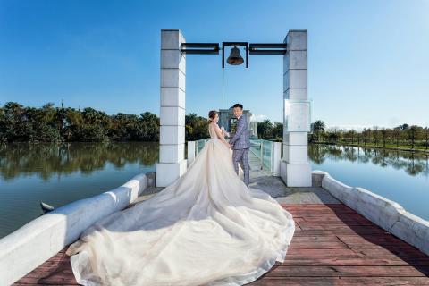 Lookin Photography  - 