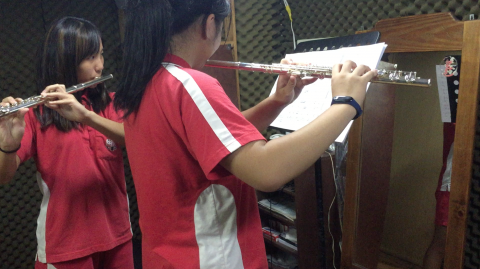 李昭樺 - 長笛教學
(為學生準備音樂會-長笛二重奏) 李昭樺 - 長笛教學
(為學生準備音樂會-長笛二重奏)