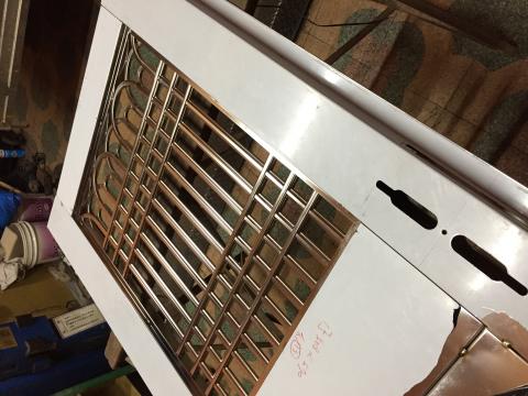 立翔國際鋼鐵鋁設計有限公司 - 不銹鋼防盜門，圓荷花門花5mm內外強化玻璃