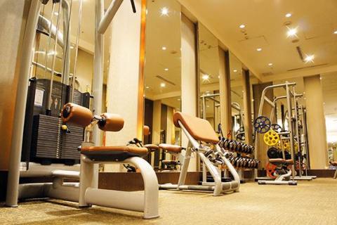 fei - 松山區的場館,上課的學生可享有游泳池,男女賓室、三溫暖水療、蒸氣室、泡澡等...設施可以使用! fei - 松山區的場館,上課的學生可享有游泳池,男女賓室、三溫暖水療、蒸氣室、泡澡等...設施可以使用!