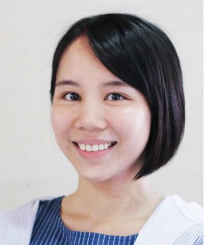 陳慧倫 - 台大工商管理學系企業管理組畢業，現任軟體開發公司市場經營行銷專員近2年，主責以下項目：
1. 簡報版型設計、內文編排
2. 線上廣告Banner、EDM平面設計與文案撰寫
3. Facebook小編，製作PO
4. 網頁UI切版設計 