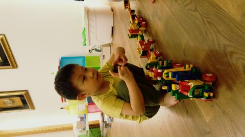 育彩程式設計 - 4歲La syg積木潛能能開發 
小火車去旅行