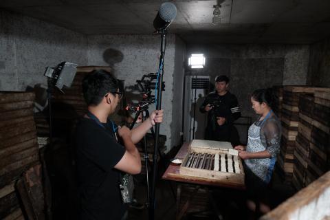 源想文創股份有限公司 - 拍攝徽菜毛豆複製作過程