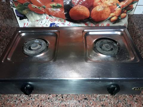 美福居家、冷氣清潔 - 瓦斯爐台清潔後