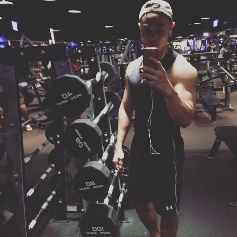 健身教練 睿翔 RUEI - 