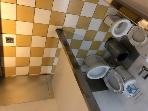 東華環境清潔工作室 - 