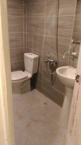 吳浚豪 - 衛浴設備安裝