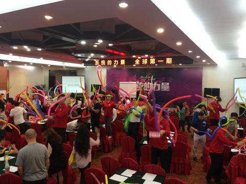 林怡芬 - 每月大型課程，每次約180-200人