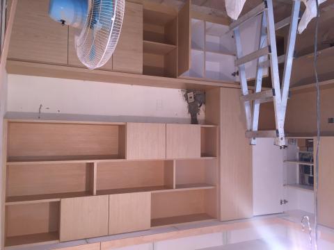 大廷設計工程有限公司 - 木作造型櫃體，不浪費書房空間，增加完美收納。