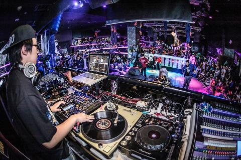 黃杰 - PASOUL CLUB