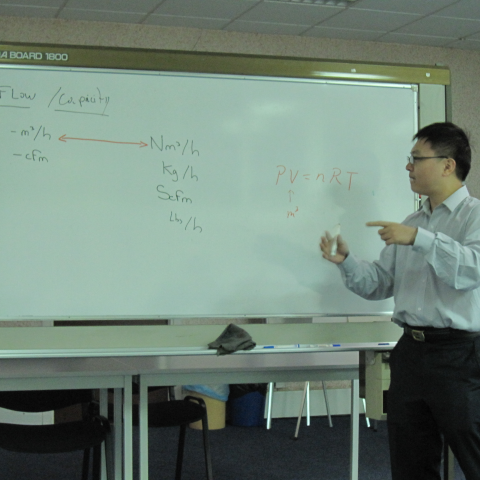 提供三民服務的專家徐偉明