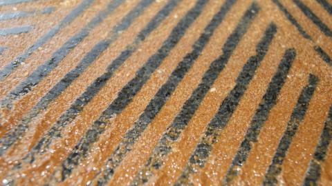 石基企業有限公司 - 之麻醬石磨製做