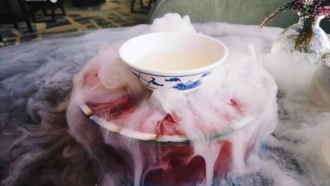 IKUXC - 英國拍攝
手機sony XA1