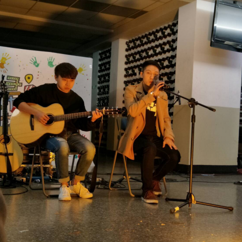 提供吉他換弦台中服務的專家逢甲大學