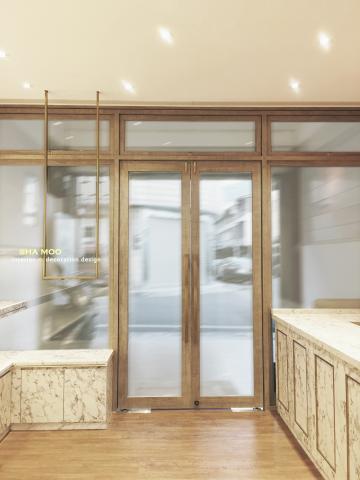 夏木空間設計事務所 - 小小店面
可以擁有大大精緻價值度!
透過正確的規劃，提高產品單價
增加銷售成績!