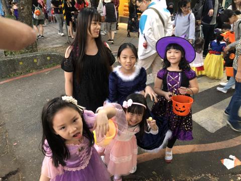 58眾乘全方位服務 - 天母萬聖節遊街活動