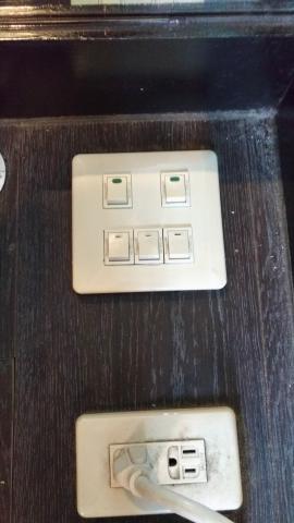 孫彥文 - 更換双連五孔蓋版