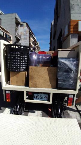 喬遷搬家_空間移動專家 - 主要收費是以車計價，會塞好塞滿。

歡迎到官網查看案例: https://www.qqmoves.com