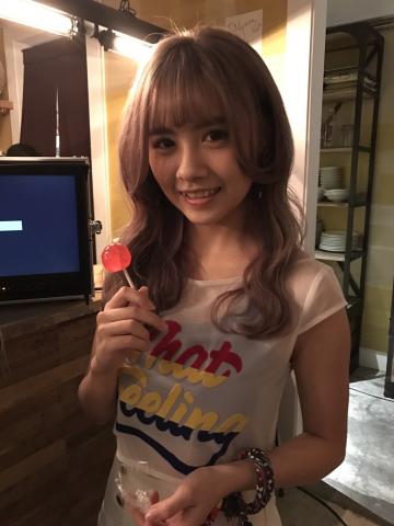 JOAN彩妝造型藝想世界 - 