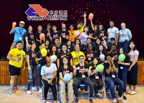 林伯儒 - 此為英語營隊與外師之合照（最後一排左三）