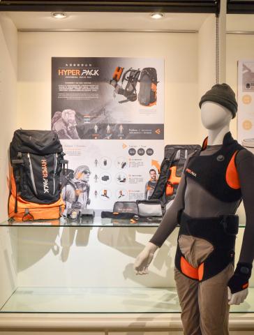 個人接案 - 產品設計 //  畢業製作 - 校內展