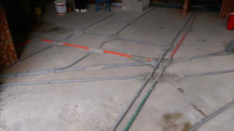 昰承 - 住宅自來水及電氣管路地面配管