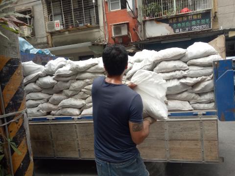 專業拆除打石 - 廢棄物清運