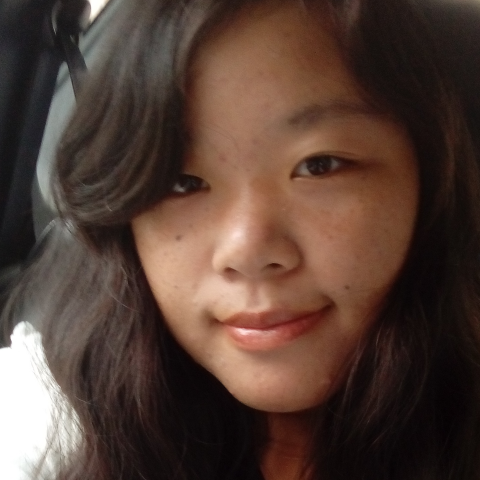 提供睫毛夾子服務的專家王毓莉