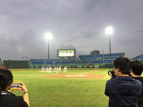 凝聚力音樂娛樂有限公司 - 女子團體上場活動