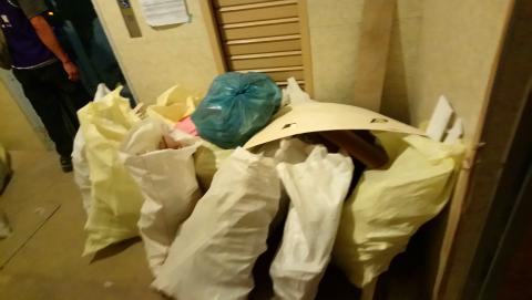 鴻家房屋翻修企業社 - 裝潢廢棄物清運