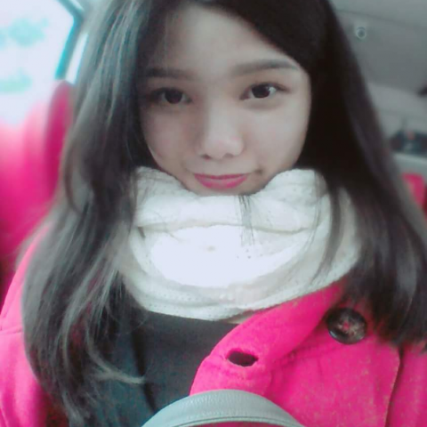 賴沁俞 - 由於沒有工作照片只好放上最近期（2016.11，）的個人照片