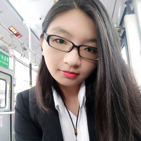 提供兼職服務的專家Lilyan