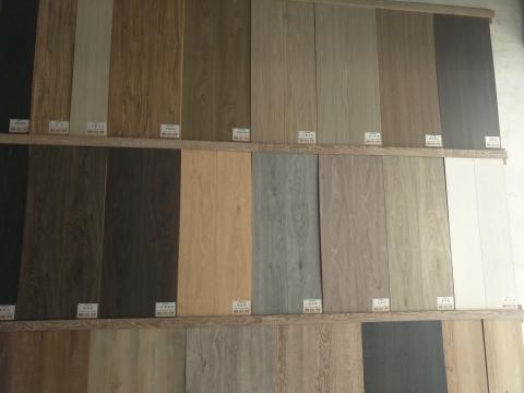 陳炳叡 - 海島型耐磨地板