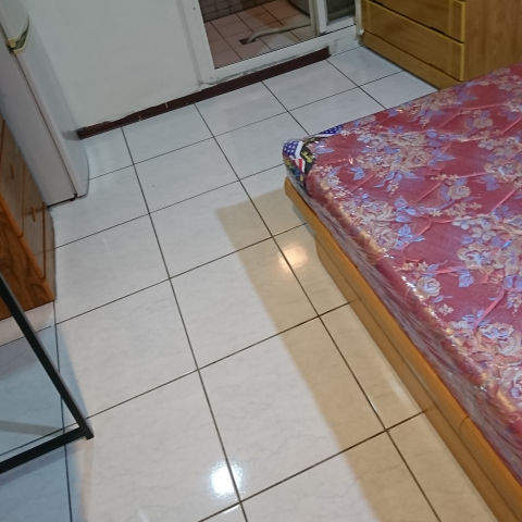 提供2000元沙發服務的專家鄭俊澤