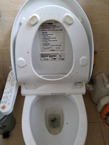 蕭小姐 - 清潔前
