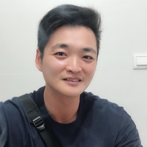 提供1709酒服務的專家陳先生