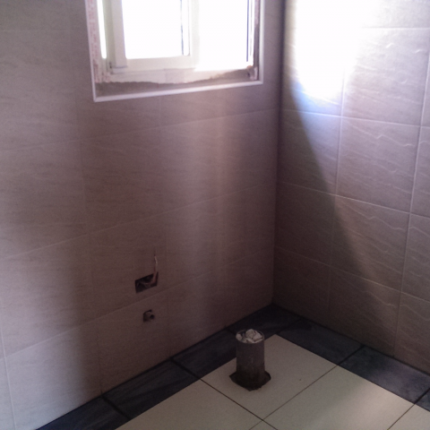 端俞綜合工程延攬行 - 案件: 七堵民宅裝潢工程