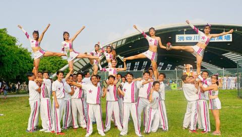 影片剪輯、表演策畫編排、臉書粉絲專業管理專長 - 