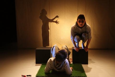 燈光設計/廖嘉皇 - 《來了來了！從高山上重重的落下來了！》舞台劇/燈光設計