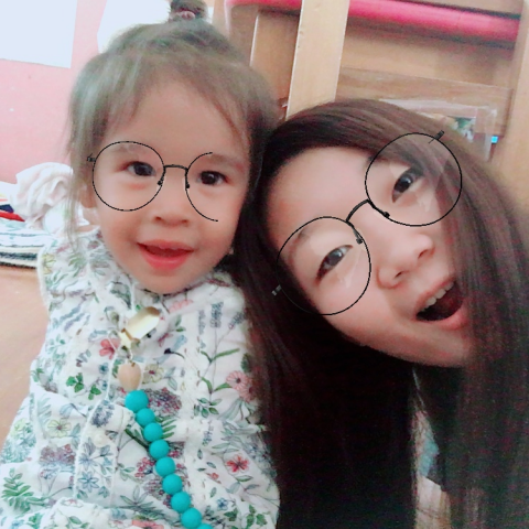 提供畫畫本服務的專家游巧亦