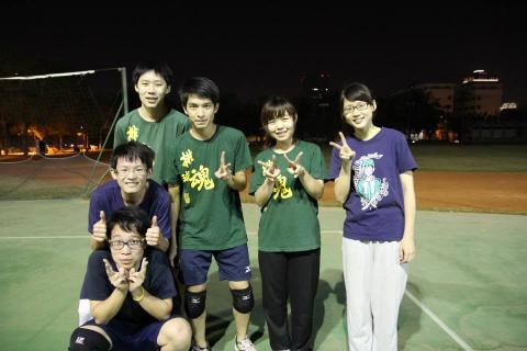 張育章 - 興趣是打排球!