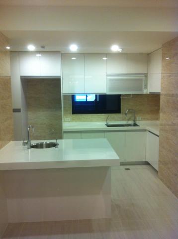 群晟國際有限公司 - 