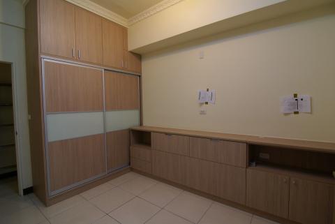 德意式系統傢俱 - 臥室衣櫃與床頭櫃