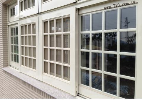 意合工程企業社 - 格子鋁窗