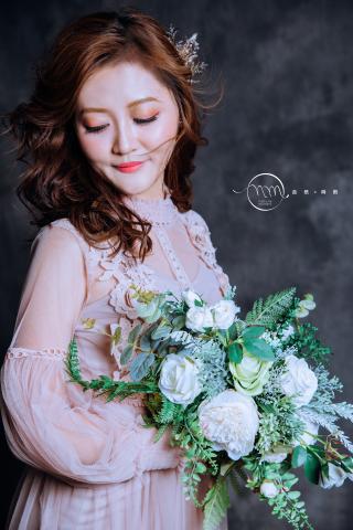 自然時刻攝影工作室 - 婚紗攝製