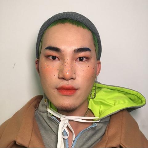 Riz Shih  - 走秀造型